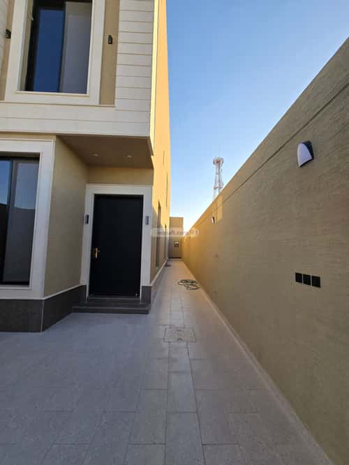 3 bedroom floor in Al Bayan 9