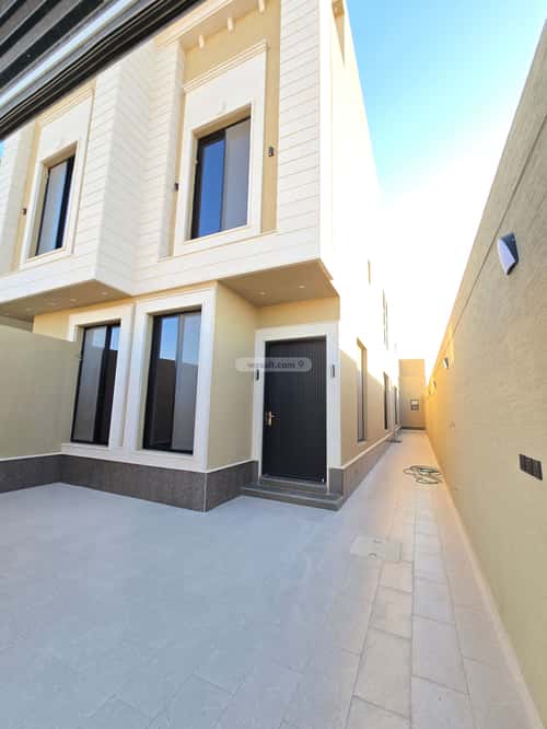3 bedroom floor in Al Bayan 7