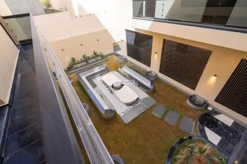 4 bedroom apartment in Dhahrat Laban 15