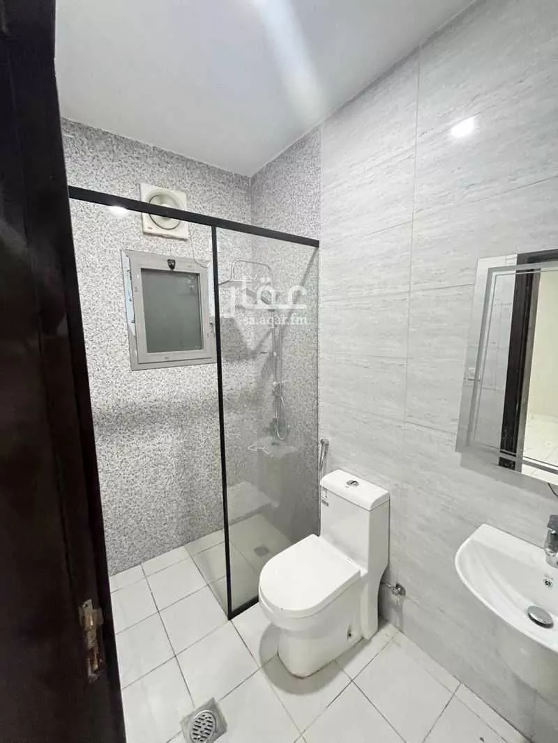 2 bedroom apartment in Al Wahah, Jeddah 8