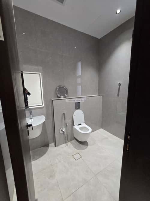 5 bedroom floor in Al Munsiyah 13