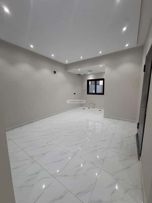 5 bedroom villa in Al Janadriyah 2