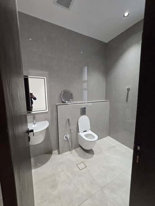 5 bedroom floor in Al Munsiyah 4