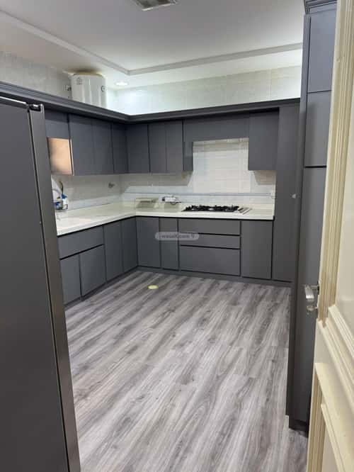 5 bedroom apartment in Dhahrat Laban 3