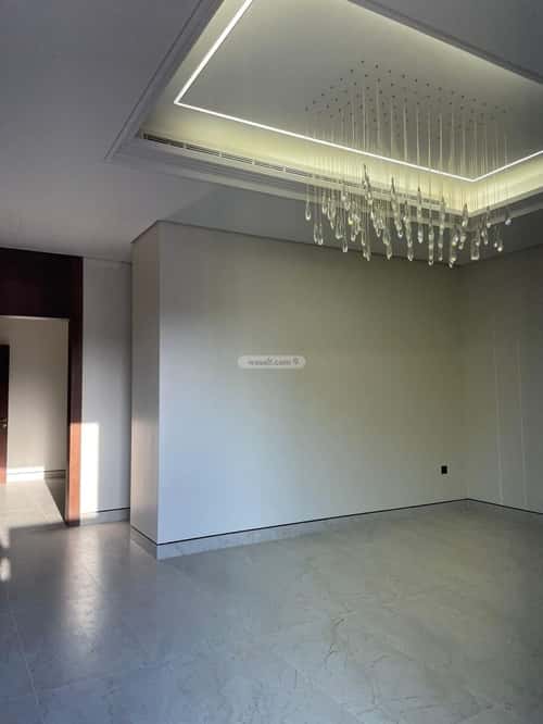 5 bedroom villa in Al Mahdiyyah 3