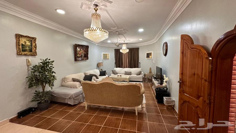 14 bedroom villa in Al Difa 16