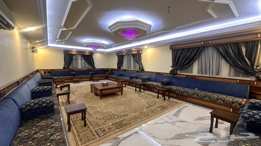 14 bedroom villa in Al Difa 7
