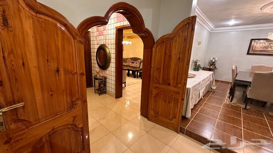 14 bedroom villa in Al Difa 8
