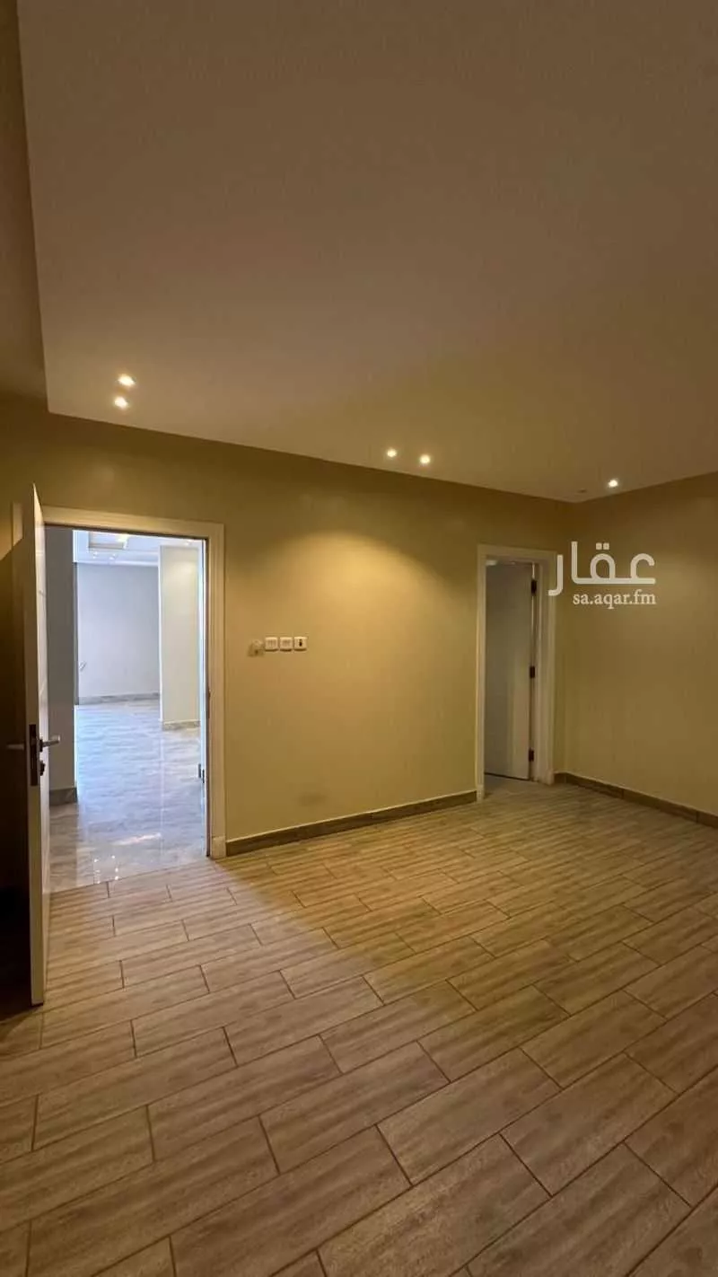 فيلا 8 غرف في العارض 26