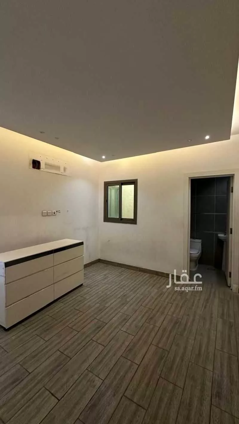فيلا 8 غرف في العارض 28