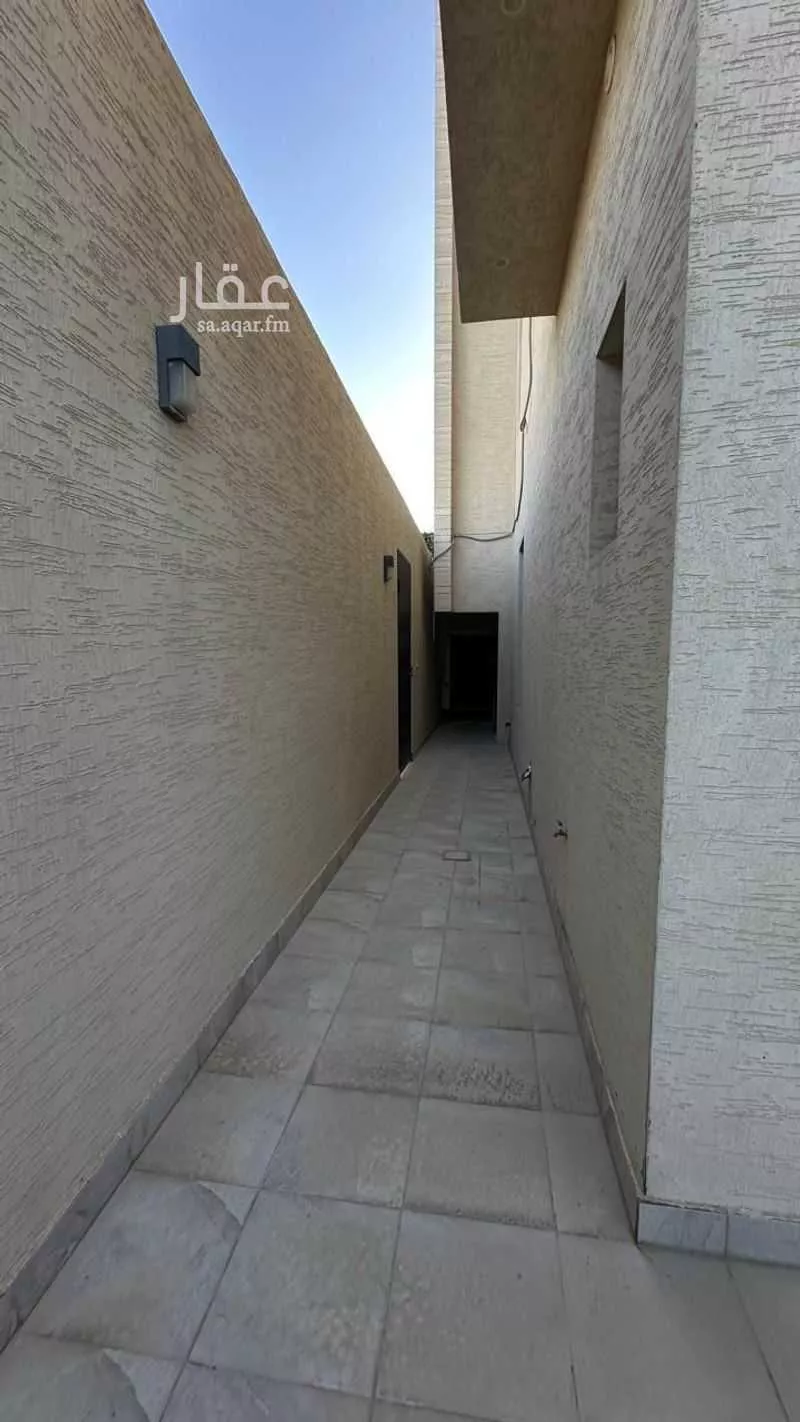 فيلا 8 غرف في العارض 29