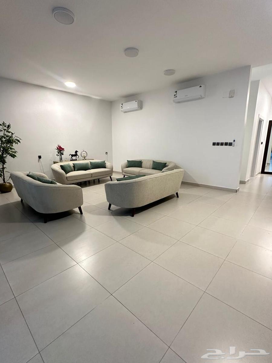 6 bedroom villa in Al Ranuna 9