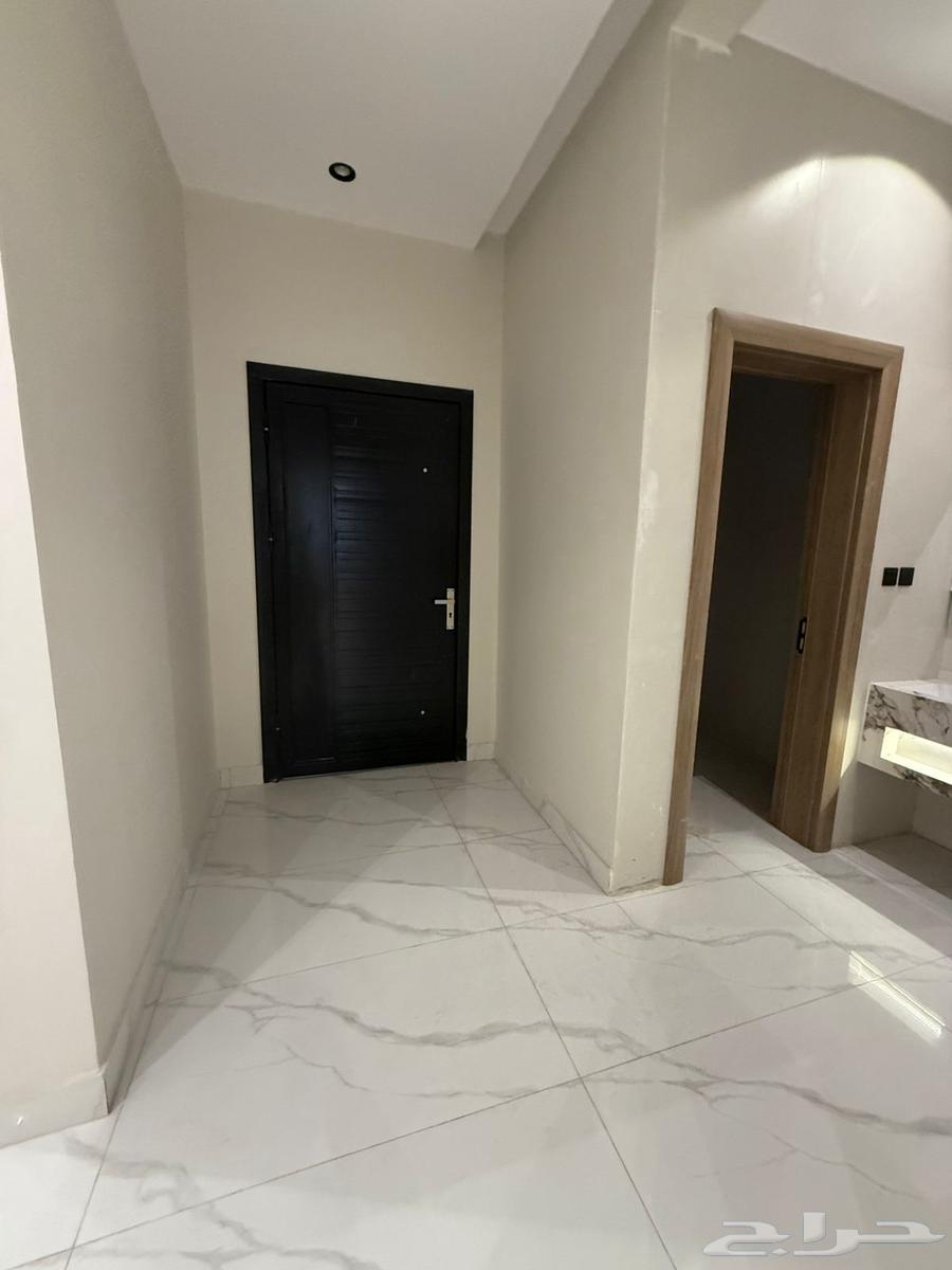 10 bedroom villa in Al Difa 17
