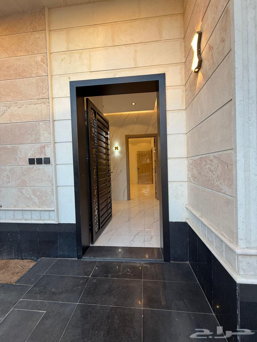 10 bedroom villa in Al Difa 19