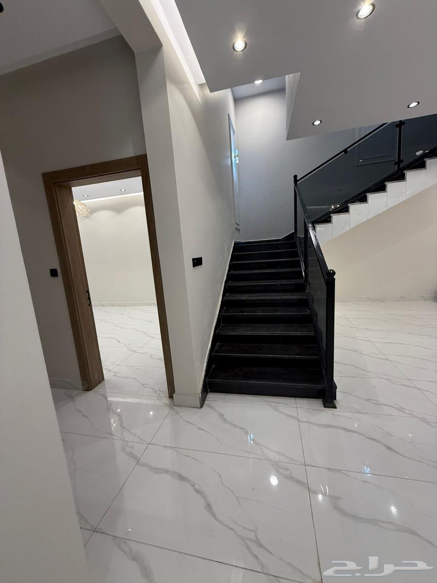 10 bedroom villa in Al Difa 3