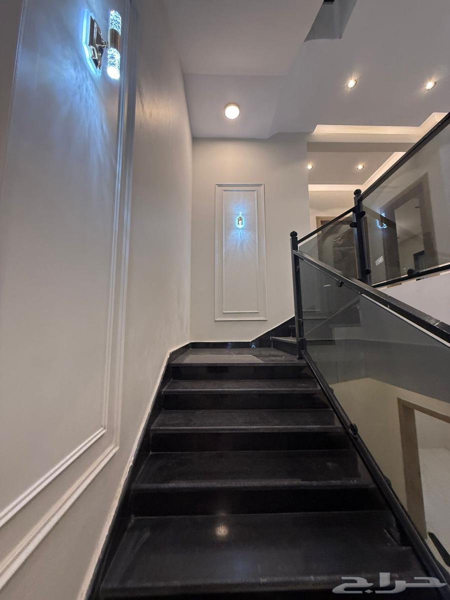 10 bedroom villa in Al Difa 22