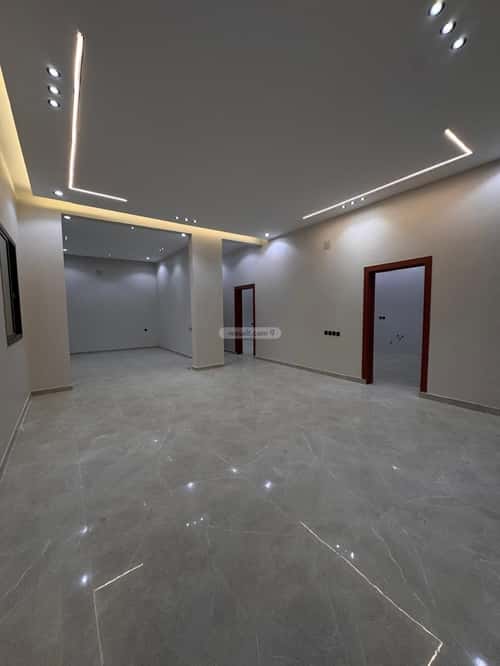 8 bedroom villa in Al Janadriyah 6