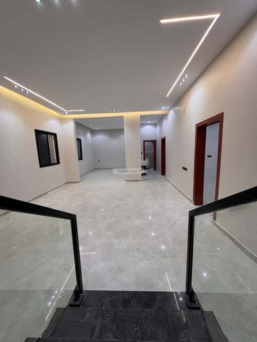 8 bedroom villa in Al Janadriyah 13