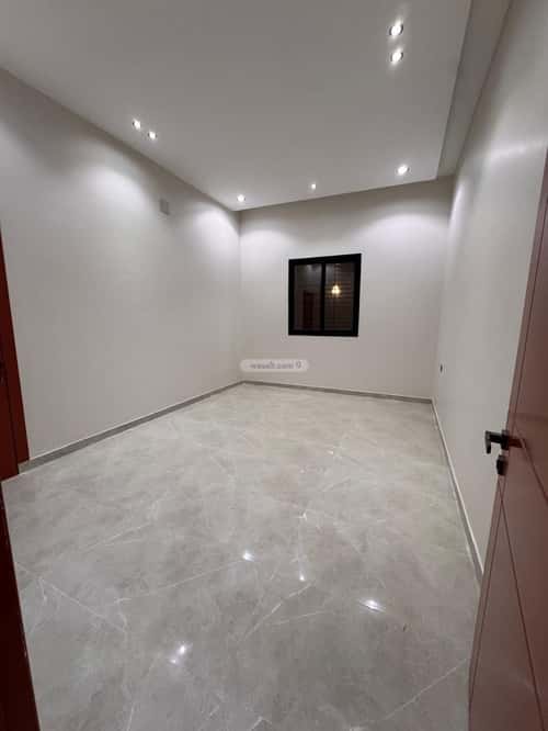 8 bedroom villa in Al Janadriyah 4