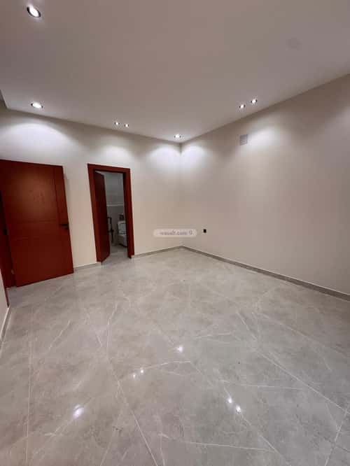 8 bedroom villa in Al Janadriyah 5