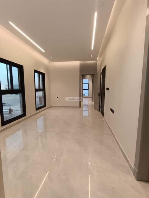 5 bedroom floor in Al Janadriyah 4
