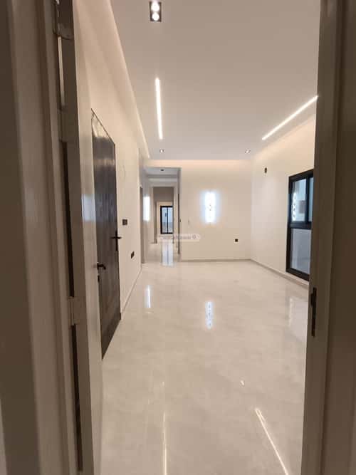 5 bedroom floor in Al Janadriyah 3