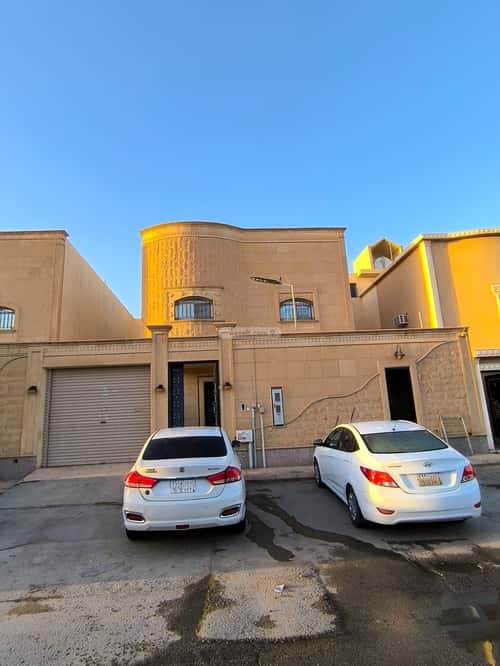 6 bedroom villa in Al Munsiyah 2