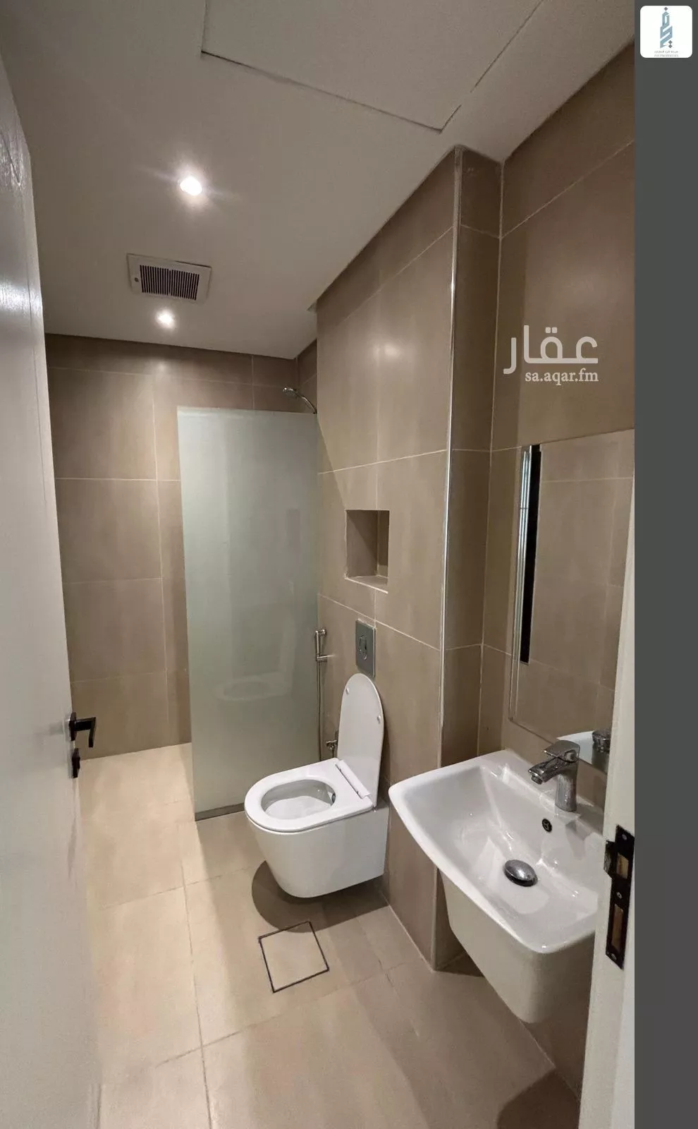 شقة 3 غرف في الملقا 9