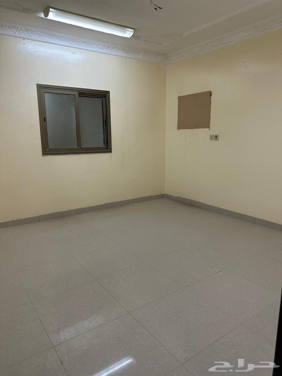 شقة 3 غرف في ضاحية الملك فهد 3