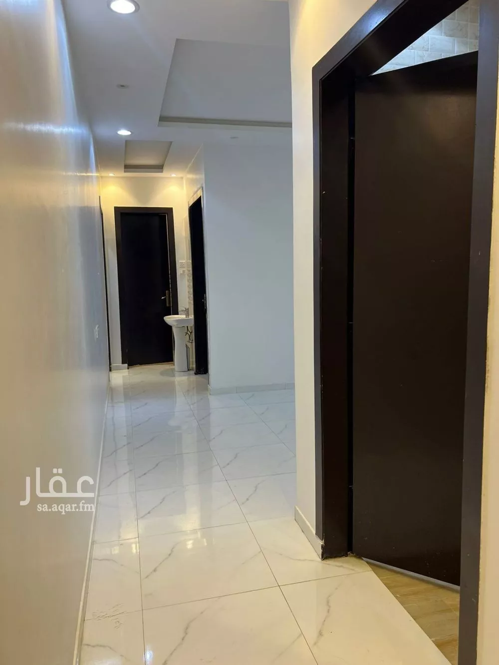 شقة 3 غرف في الرمال 5