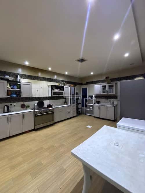 6 bedroom villa in Al Rawdah 5