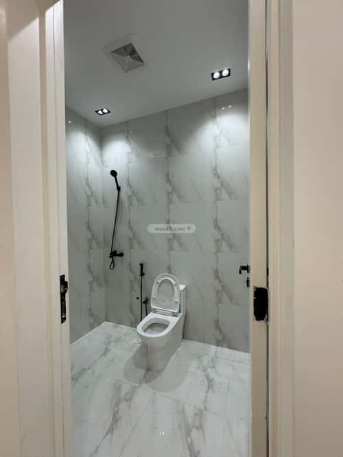 4 bedroom apartment in Al Zahrah 4