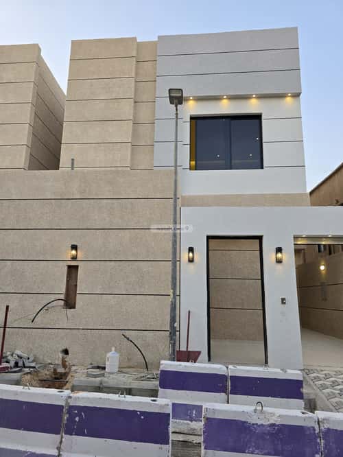 6 bedroom villa in Al Zahrah 3