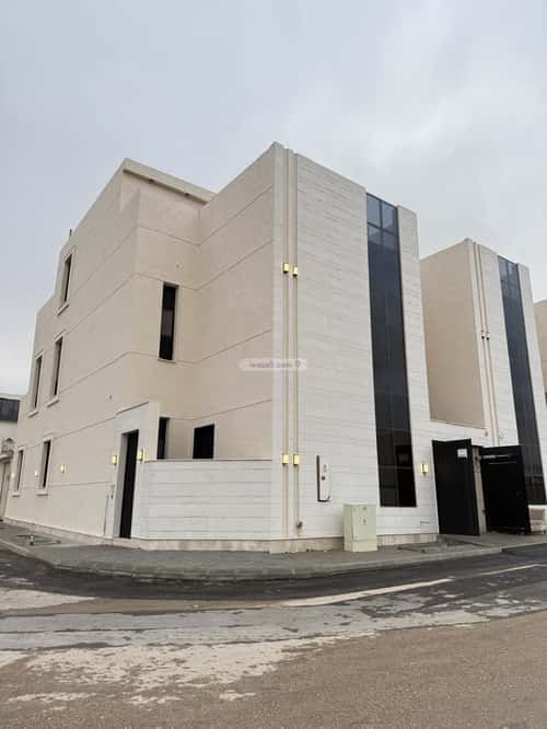 6 bedroom villa in Al Mahdiyyah 4