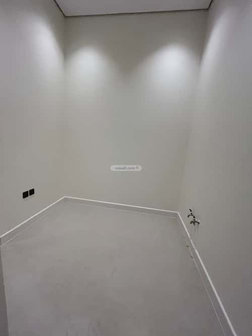 5 bedroom villa in Al Mahdiyyah 4