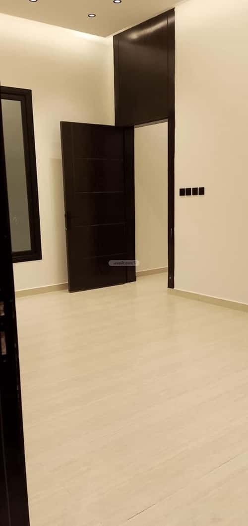 فيلا 4 غرف في الجنادرية 3