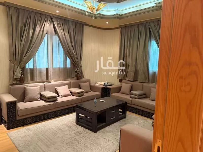 5 bedroom villa in Al Andalus 9
