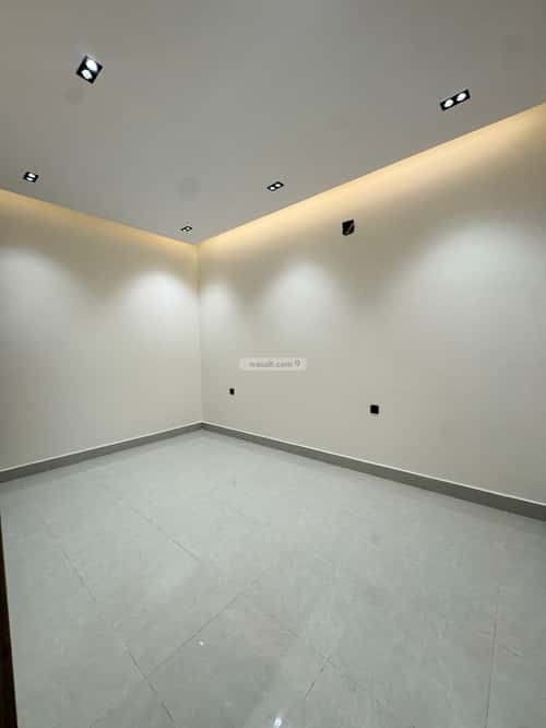 4 bedroom floor in Al Munsiyah 5