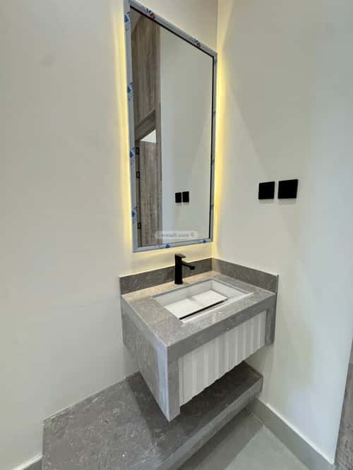 4 bedroom floor in Al Munsiyah 4