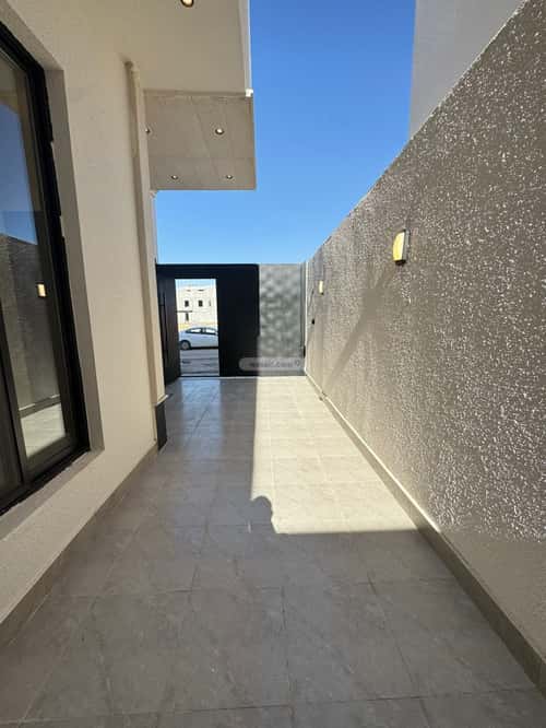 4 bedroom floor in Al Munsiyah 7