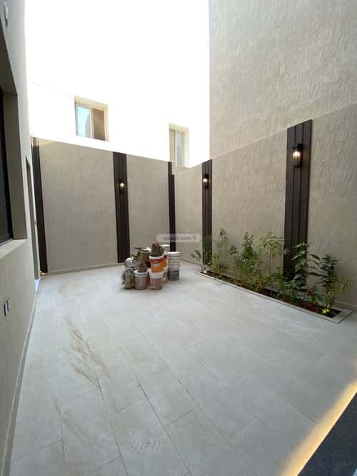 5 bedroom villa in Al Mahdiyyah 1