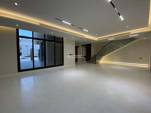 5 bedroom villa in Al Mahdiyyah 2