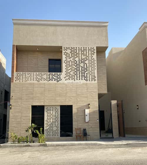 5 bedroom villa in Al Mahdiyyah 4