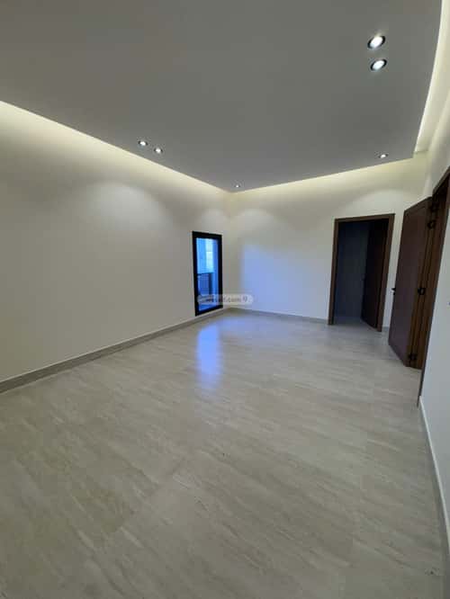 5 bedroom villa in Al Mahdiyyah 3
