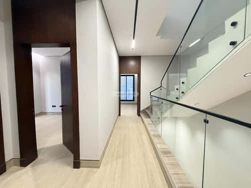 5 bedroom villa in Al Mahdiyyah 2