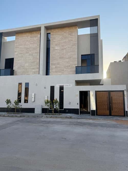 4 bedroom villa in Al Mahdiyyah 3