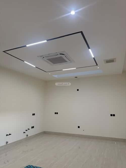 6 bedroom villa in Al Mahdiyyah 3