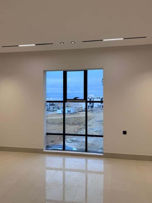 4 bedroom villa in Al Mahdiyyah 3