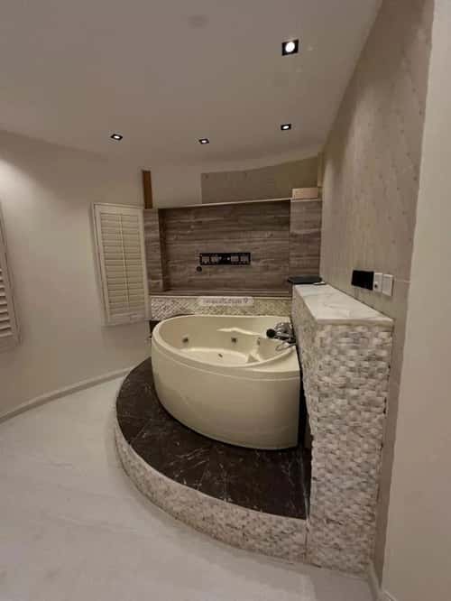 6 bedroom villa in Al Shuhada 4