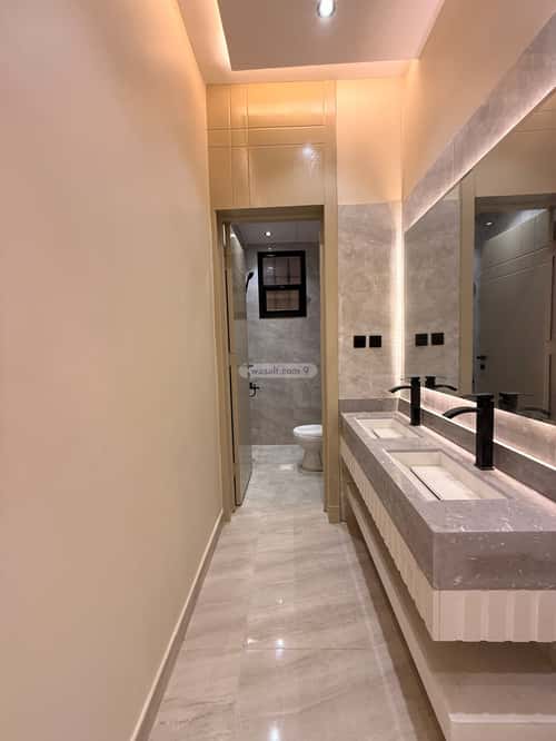 5 bedroom villa in Al Uraija Al Gharbi, Riyadh 17